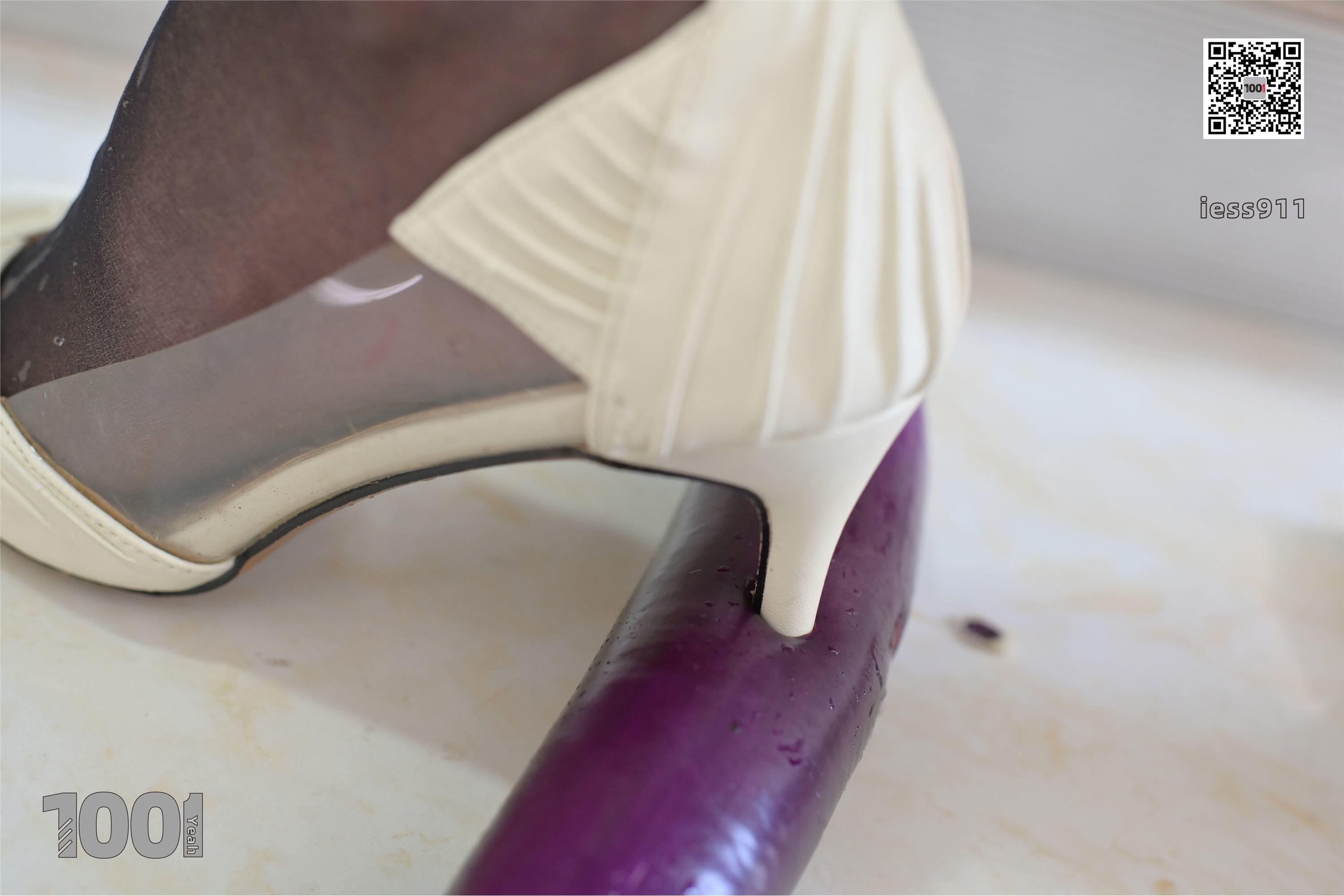 IESS异思趣向  一千零一夜 模特：Lucy《厨房里的妻子2》